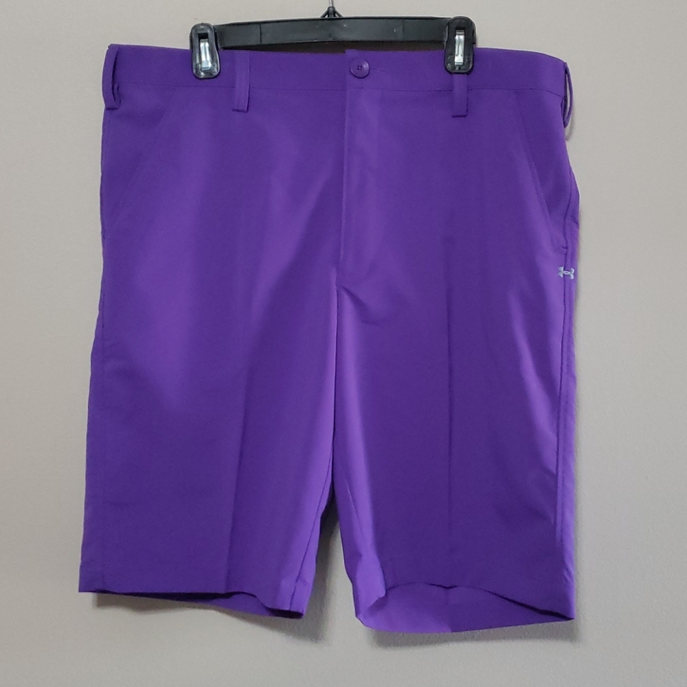 Men's Under Armour golf shorts